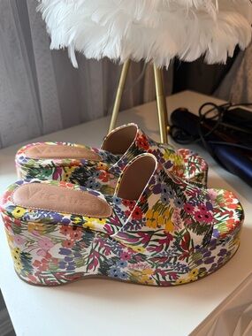 Vicenza Floral Multi-Color Platform Slide Sandals